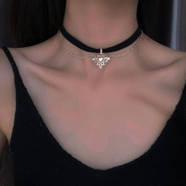 ins gothic vintage velvet black choker love heart pendant pearls short chain necklace for women egirl bff aesthetic jewelry, Silver
ins gothic vintage velvet black choker love heart pendant pearls short chain necklace for women egirl bff aesthetic jewelry, Silver