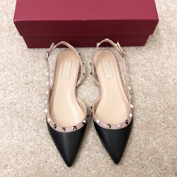 2020 new fashion wedding lady women spikes black matt leather poined toes flat heels shoes slingback pumps
2020 new fashion wedding lady women spikes black matt leather poined toes flat heels shoes slingback pumps