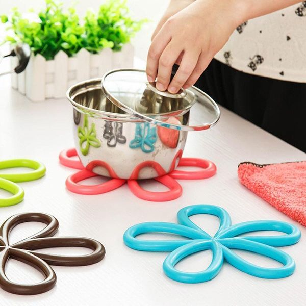 wholesale- 1pcs colorful plum-shaped non-slip heat resistant mat coaster pot holder table silicone mat zh555
wholesale- 1pcs colorful plum-shaped non-slip heat resistant mat coaster pot holder table silicone mat zh555