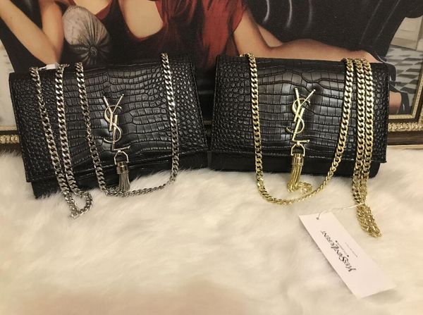 famous brand designer shoulder bag pu leather fashion silver chain bag cross body pure color female women's handbag shoulder bag
famous brand designer shoulder bag pu leather fashion silver chain bag cross body pure color female women's handbag shoulder bag