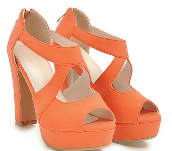 2019 fashion women's sandals in summer with new style high heel coarse heel waterproof table, Black
2019 fashion women's sandals in summer with new style high heel coarse heel waterproof table, Black