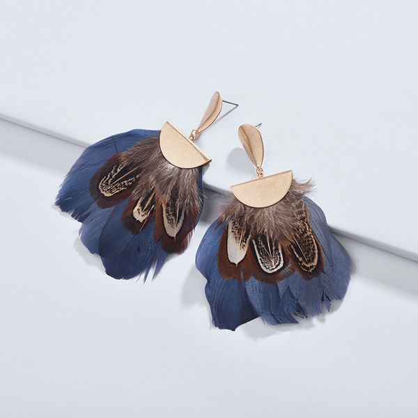 2019 fall trendy fashion simple but stunning alloy fan ear studs multilayer feather earrings for women, Silver
2019 fall trendy fashion simple but stunning alloy fan ear studs multilayer feather earrings for women, Silver