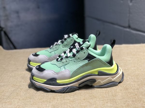 fashion paris 17fw triple s shoes for men women black red white green pink casual dad shoes tennis increasing shoes
fashion paris 17fw triple s shoes for men women black red white green pink casual dad shoes tennis increasing shoes