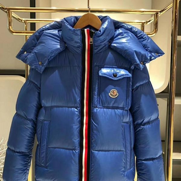 clothes 2019 zipper solid embroidery medal mens goose down jackets warm mens winter coat outwear new hoodie down coats parka jacket 93-11, Black 
clothes 2019 zipper solid embroidery medal mens goose down jackets warm mens winter coat outwear new hoodie down coats parka jacket 93-11, Black