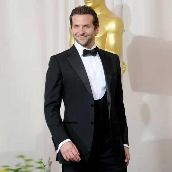 brand new black groom tuxedos notch lapel groomsman wedding 3 piece suit fashion men business jacket blazer(jacket+pants+tie+vest) 2659, Black;gray
brand new black groom tuxedos notch lapel groomsman wedding 3 piece suit fashion men business jacket blazer(jacket+pants+tie+vest) 2659, Black;gray