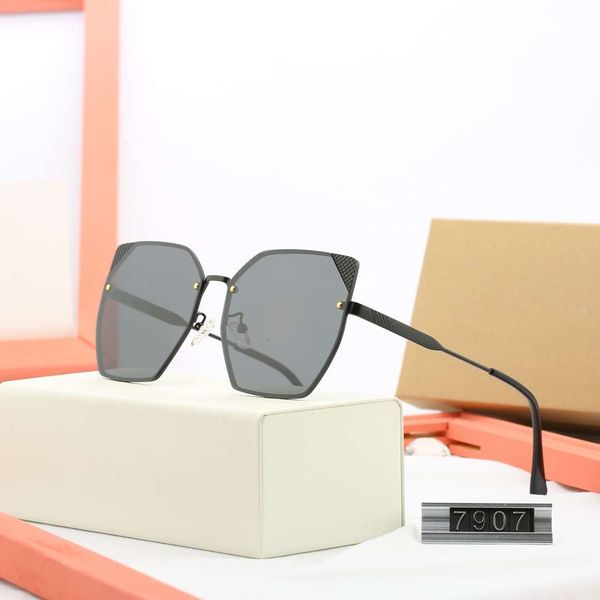 womens designer sunglasses for woman brand woman sunglasses uv400 7907 5 colors optional good quality with box, White;black
womens designer sunglasses for woman brand woman sunglasses uv400 7907 5 colors optional good quality with box, White;black