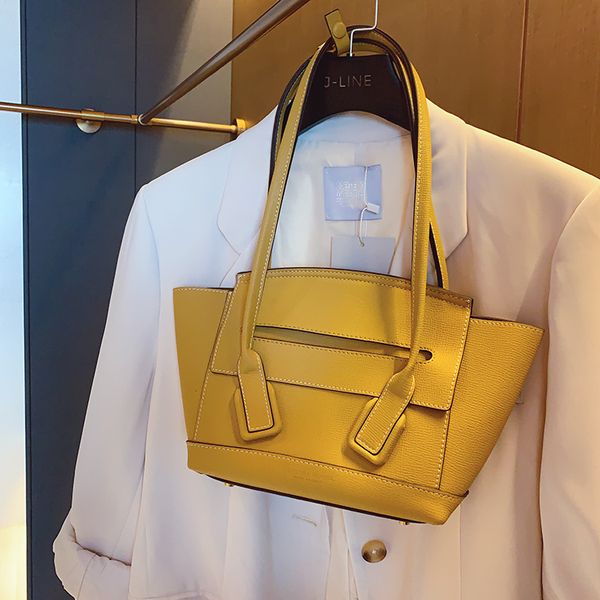 good sell cow leather shoulder bag simple squid wings tote bag new portable fashion one shoulder temperament bag