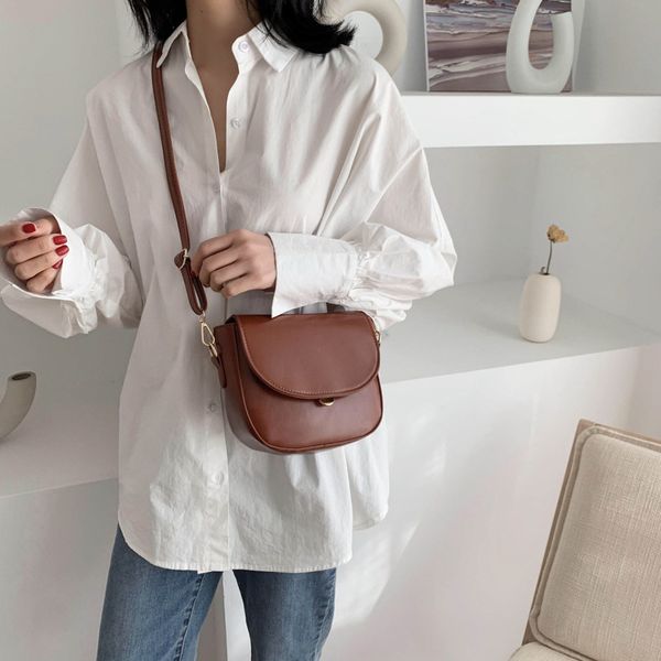 2020 new shoulder bag women's casual fashion korean version saddle bag large capacity ladies crossbody
2020 new shoulder bag women's casual fashion korean version saddle bag large capacity ladies crossbody