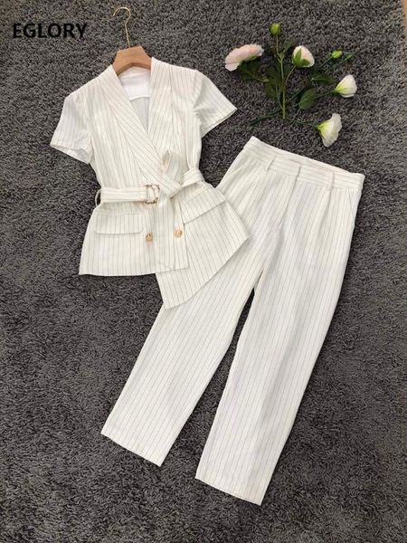 blazer sets 2020 summer business suit women notched collar striped print blazer coat+skinny pants capris set 2pc, White;black
blazer sets 2020 summer business suit women notched collar striped print blazer coat+skinny pants capris set 2pc, White;black