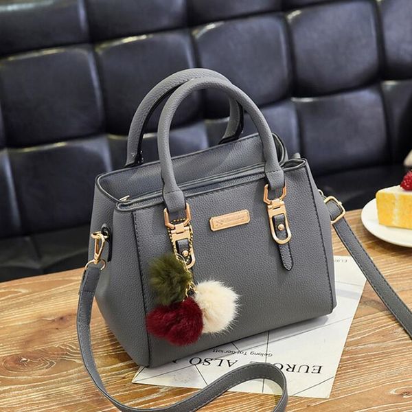 2020 new women handbag furry ball multifunction pu leather handbag simple women's large capacity waterproof diagonal bag
2020 new women handbag furry ball multifunction pu leather handbag simple women's large capacity waterproof diagonal bag