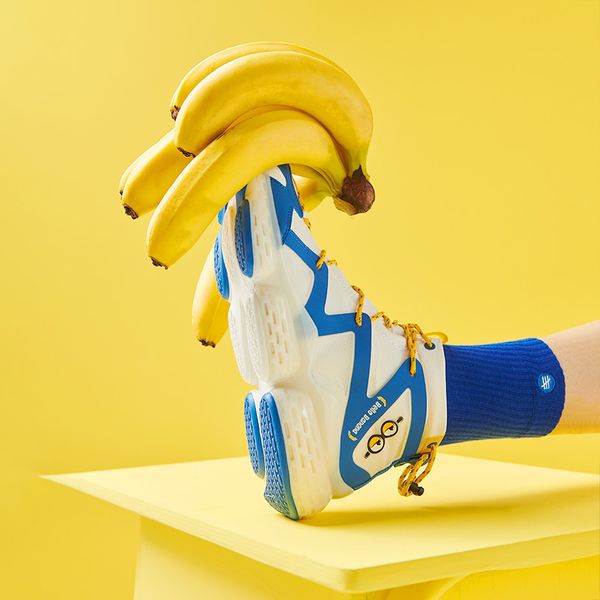xiao huang ren co with yuan hao's sports shoes spring new q-bounce 361 degree trend mid running shoes
xiao huang ren co with yuan hao's sports shoes spring new q-bounce 361 degree trend mid running shoes