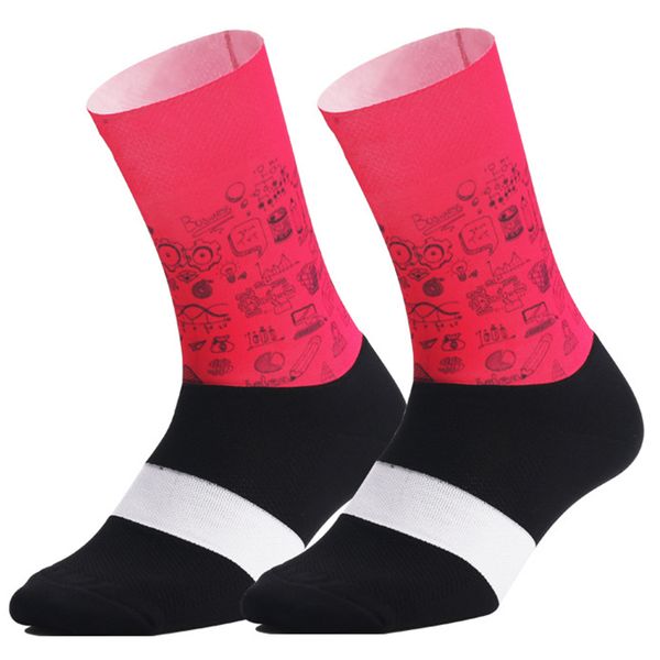 1 pair outdoor soft hiking anti slip professional cycling socks printed sweat absorb climbing sports function fabric racing, Black
1 pair outdoor soft hiking anti slip professional cycling socks printed sweat absorb climbing sports function fabric racing, Black