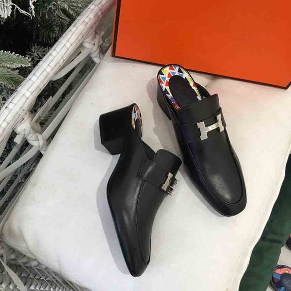 2019 женские роскошные плоскодонные тапочки, роскошные весенние плоскодонные туфл
2019 женские роскошные плоскодонные тапочки, роскошные весенние плоскодонные туфл