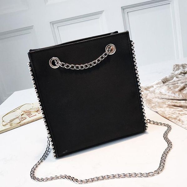 2020 new style-riveted decorative shopping bag toth women's bag casual shoulder chain hand big boston scain
2020 new style-riveted decorative shopping bag toth women's bag casual shoulder chain hand big boston scain
