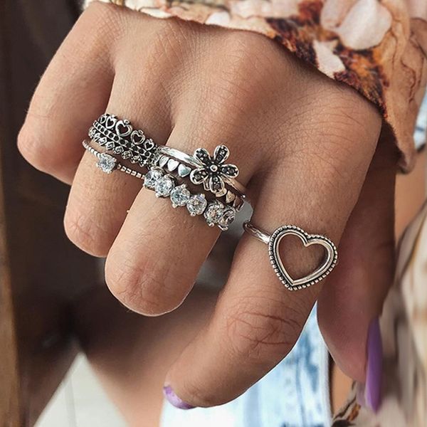 belleper bohemia antique silver love heart flower crown crystal adjustable geometric ring set women's party jewelry 6pcs/set, Golden;silver
belleper bohemia antique silver love heart flower crown crystal adjustable geometric ring set women's party jewelry 6pcs/set, Golden;silver