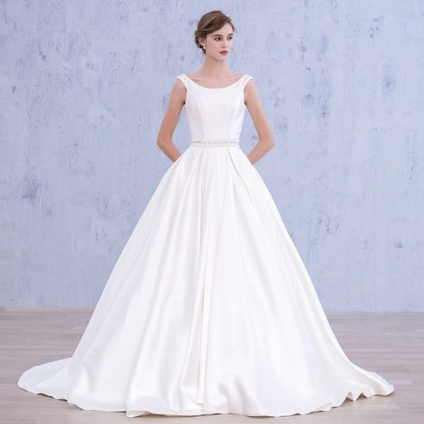 fashionable white satin wedding dresses ball gowns bridal gowns off shoulder with beads and bow knots
fashionable white satin wedding dresses ball gowns bridal gowns off shoulder with beads and bow knots