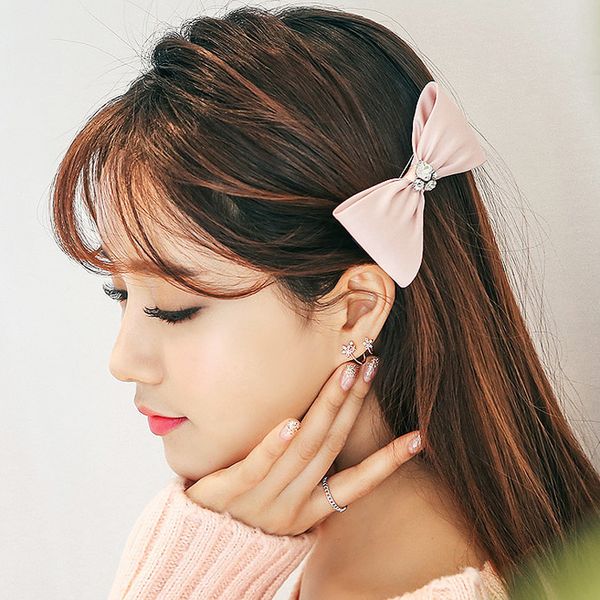 south korean temperament simple sweet flower zircon stud earrings gift accessories s925 silver earrings womens, Golden
south korean temperament simple sweet flower zircon stud earrings gift accessories s925 silver earrings womens, Golden