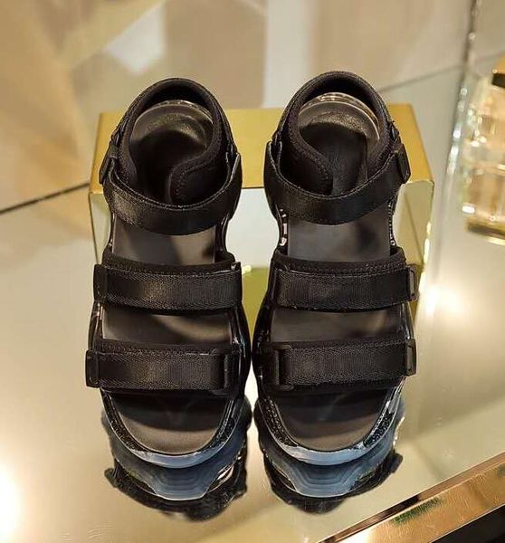 2019 new thick-soled old sandals comfortable wild ladies sandals tide women must-have shoes, Black
2019 new thick-soled old sandals comfortable wild ladies sandals tide women must-have shoes, Black