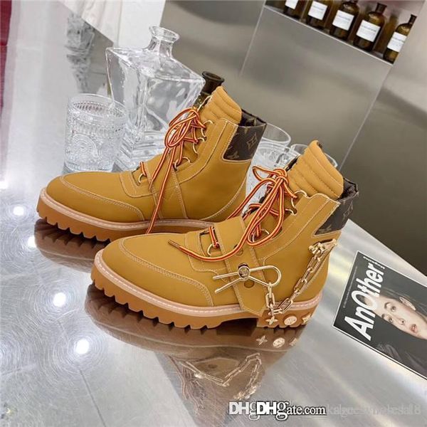 autumn and winter new boots dynamite is on the market,2019 latest womens and mens high-frosted leather sneakers, Black
autumn and winter new boots dynamite is on the market,2019 latest womens and mens high-frosted leather sneakers, Black