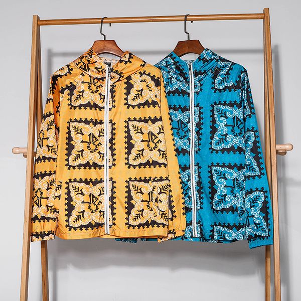 new arrival men women designer jacket coat luxury sweatshirt hoodie long sleeve autumn sports zipper brand windbreaker mens clothes, Black;brown
new arrival men women designer jacket coat luxury sweatshirt hoodie long sleeve autumn sports zipper brand windbreaker mens clothes, Black;brown