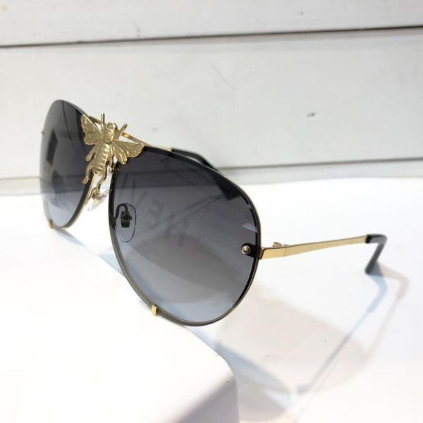 luxury 2238 brand designer sunglasses men women popular fashion big summer style with the bees uv protection lens come with case, White;black
luxury 2238 brand designer sunglasses men women popular fashion big summer style with the bees uv protection lens come with case, White;black