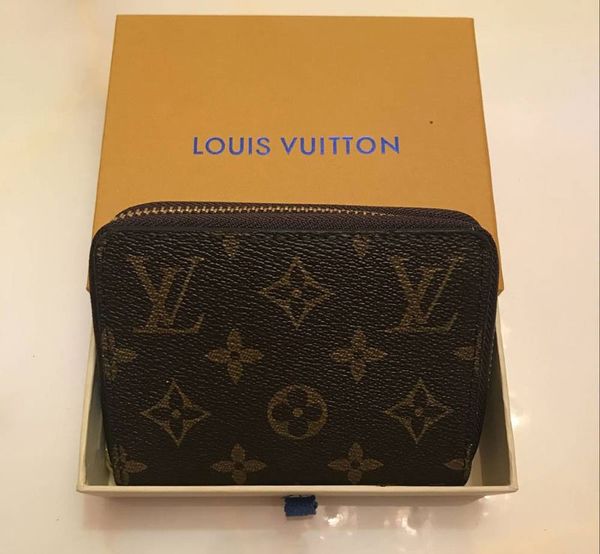 2020 4 colors lady small brand wallets fashion luxury women casual wallet single zipper ladies wallets designer men leather purse
2020 4 colors lady small brand wallets fashion luxury women casual wallet single zipper ladies wallets designer men leather purse