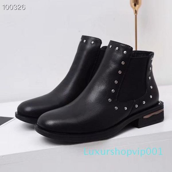 international big designer leather face fashion short boots leather wear rubber bottom new rivets 089boots 35-39, Black
international big designer leather face fashion short boots leather wear rubber bottom new rivets 089boots 35-39, Black