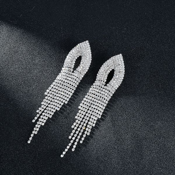 fashion jewelry tassel earrings for women hoop earring stud with full shiny cubiz zircon female earring,1pz, Golden
fashion jewelry tassel earrings for women hoop earring stud with full shiny cubiz zircon female earring,1pz, Golden