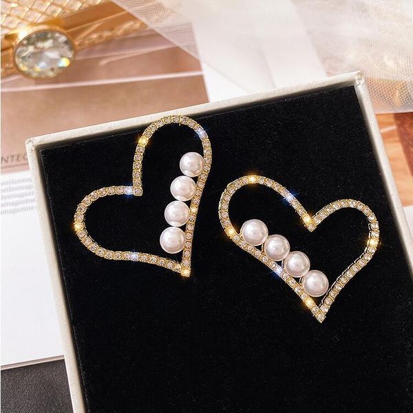 lubov sweet heart crystal pearl stud earrings for women girl beautiful rhinestone earrings party weddings jewelry gifts, Golden;silver
lubov sweet heart crystal pearl stud earrings for women girl beautiful rhinestone earrings party weddings jewelry gifts, Golden;silver