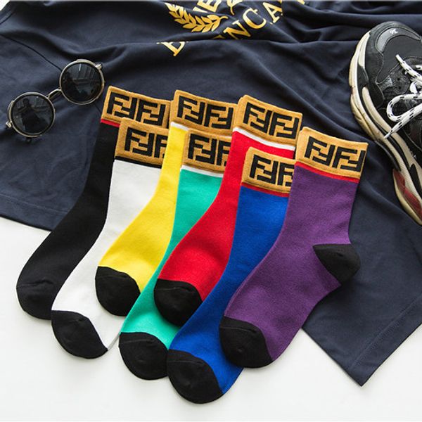 2019 couple socks cotton European and American letters double F men's tube socks personality fashion trend short socks
2019 couple socks cotton European and American letters double F men's tube socks personality fashion trend short socks