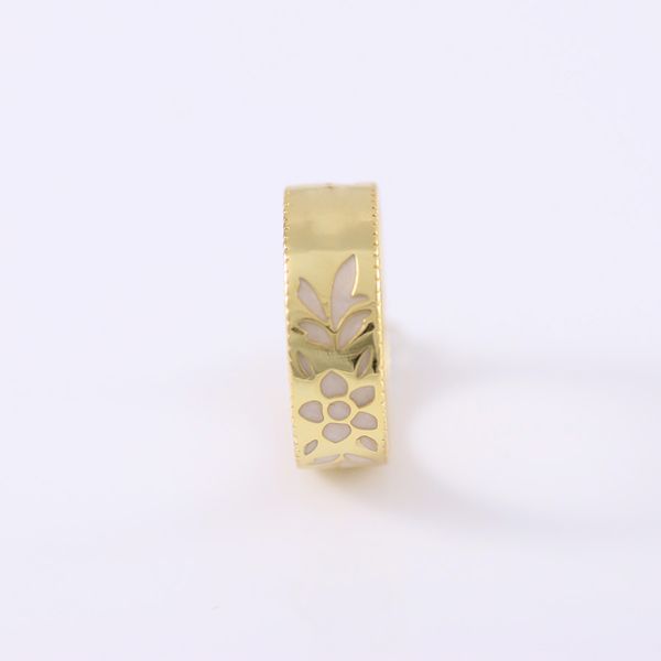 factory wholesale s925 sterling silver ancient gold enamel white flower ring tide brand with simple men and women pair ring
factory wholesale s925 sterling silver ancient gold enamel white flower ring tide brand with simple men and women pair ring