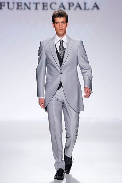 handsome one button shiny silver grey groom tuxedos peak lapel men suits 3 pieces wedding/prom/dinner blazer (jacket+pants+vest+tie) w656, Black;gray 
handsome one button shiny silver grey groom tuxedos peak lapel men suits 3 pieces wedding/prom/dinner blazer (jacket+pants+vest+tie) w656, Black;gray