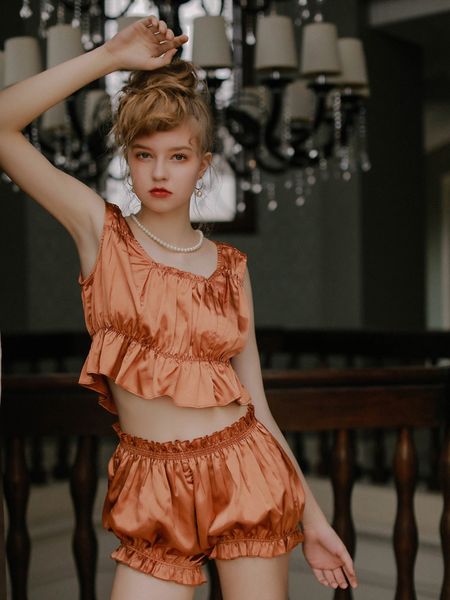 yeng new summer round neck retro pleated pajamas luxury sweet simple ice silk fabric bloomers pajamas set, Black;red
yeng new summer round neck retro pleated pajamas luxury sweet simple ice silk fabric bloomers pajamas set, Black;red