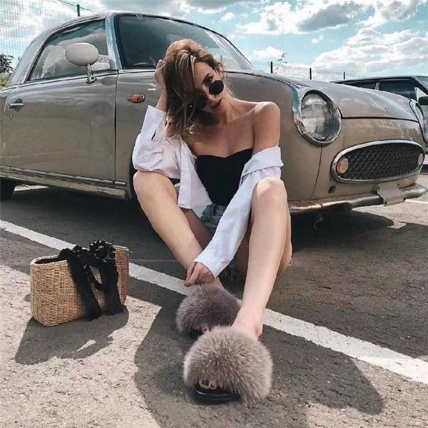 slippers real fur summer lovely plush rainbow color matching fashion wear women's home flat bottom large, Black
slippers real fur summer lovely plush rainbow color matching fashion wear women's home flat bottom large, Black