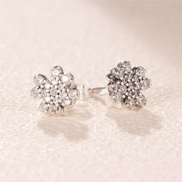 shiny clover stud earrings for pandora 925 sterling silver cz diamond temperament lady stud earrings with box holiday gift, Golden;silver
shiny clover stud earrings for pandora 925 sterling silver cz diamond temperament lady stud earrings with box holiday gift, Golden;silver