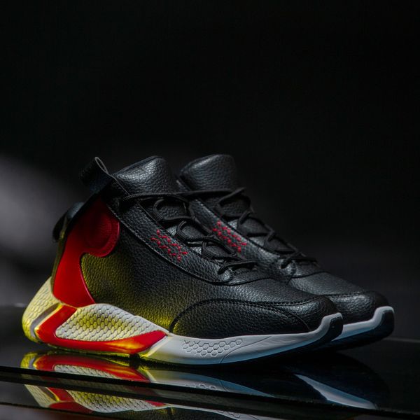 2020 shoes men sneakers leather running shoes for men breathable sports outdoor athletic training jogging zapatillas
2020 shoes men sneakers leather running shoes for men breathable sports outdoor athletic training jogging zapatillas