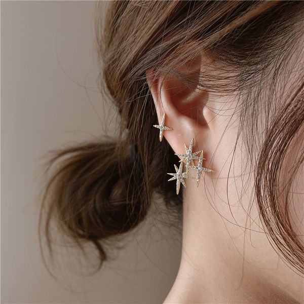 2020 korean new design fashion jewelry exquisite copper inlay zircon sky stars asymmetrical female earrings, Golden;silver
2020 korean new design fashion jewelry exquisite copper inlay zircon sky stars asymmetrical female earrings, Golden;silver