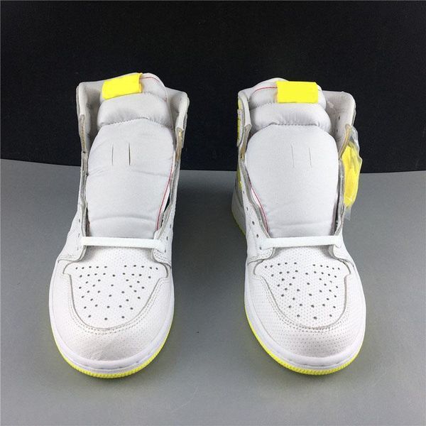 2019 authentic 1 high og first class flight basketball shoes retro white dynamic lemon yellow athletic 1s man sports sneakers 555088-170
2019 authentic 1 high og first class flight basketball shoes retro white dynamic lemon yellow athletic 1s man sports sneakers 555088-170