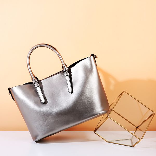 2019 large capacity women handbags genuine leather portable shopper bag leopard composite package casual shoulder bag
2019 large capacity women handbags genuine leather portable shopper bag leopard composite package casual shoulder bag