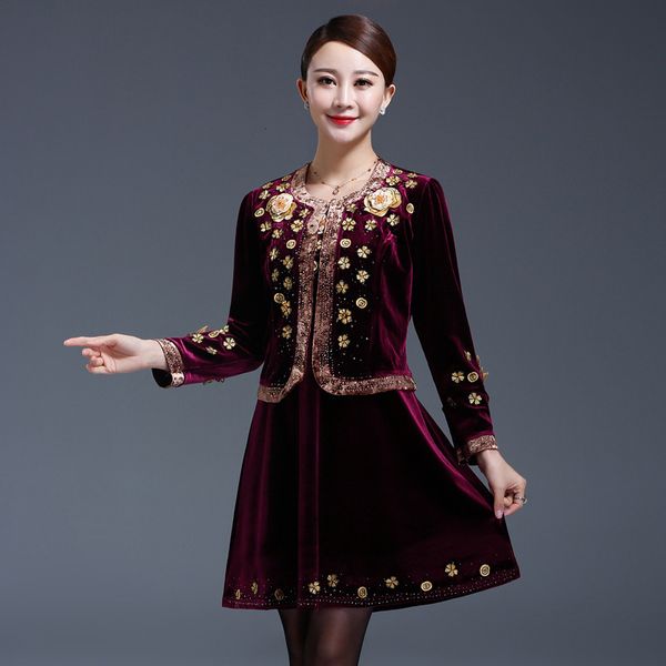 womens dress suits autumn winter flower embroidery gold velvet formal wedding mother of bride long sleeve 2 piece set plus size, White;black
womens dress suits autumn winter flower embroidery gold velvet formal wedding mother of bride long sleeve 2 piece set plus size, White;black