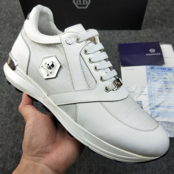 MEN'S High Quality Genuine Leather pp skull man Casual shoes With Box and dust bag The mans sneaker
MEN'S High Quality Genuine Leather pp skull man Casual shoes With Box and dust bag The mans sneaker