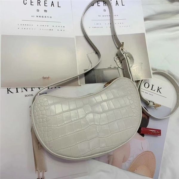 2020 new crocodile pattern peas bag leather female bag slung underarm luxury handbags women bags designer
2020 new crocodile pattern peas bag leather female bag slung underarm luxury handbags women bags designer