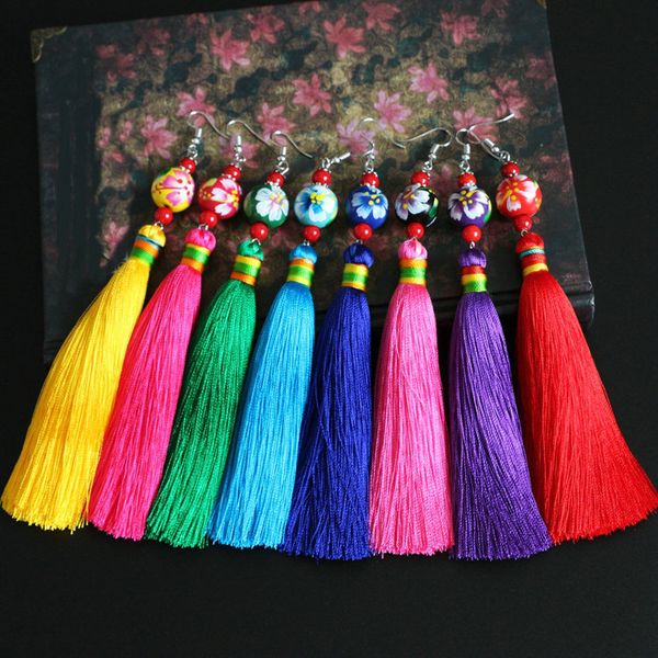 горячие 8 цветов длинные шелковые нити кисточкой серьги национальный ветер танцевальное представление преувеличенные дизайнерские серьги жен, Silver
горячие 8 цветов длинные шелковые нити кисточкой серьги национальный ветер танцевальное представление преувеличенные дизайнерские серьги жен, Silver