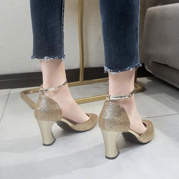 heels women wedding shoes fashion women pointed toe buckle strap sandals high heels party single shoes sandalias mujer 2020, Black
heels women wedding shoes fashion women pointed toe buckle strap sandals high heels party single shoes sandalias mujer 2020, Black