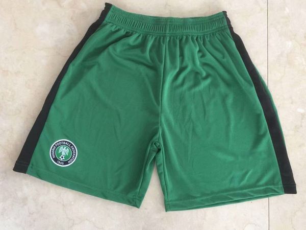 nigeria 20 21 soccer shorts home away national team 2020 2021 football sports pants, Black;red
nigeria 20 21 soccer shorts home away national team 2020 2021 football sports pants, Black;red