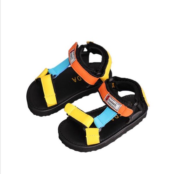 children's sandals 2020 summer new boys and girls non-slip beach shoes baby toddler shoes children's color matching, Black;red
children's sandals 2020 summer new boys and girls non-slip beach shoes baby toddler shoes children's color matching, Black;red