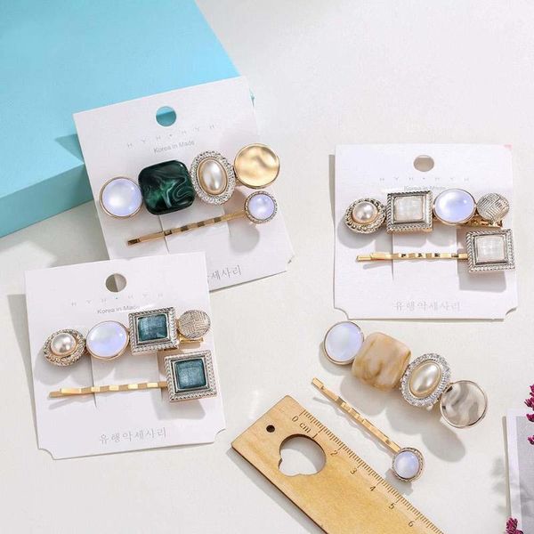 2 pcs/set fashion shiny rhinestone alloy hair clips baby girls pearls hairpins for women princess headwear hair accessories, Slivery;white
2 pcs/set fashion shiny rhinestone alloy hair clips baby girls pearls hairpins for women princess headwear hair accessories, Slivery;white
