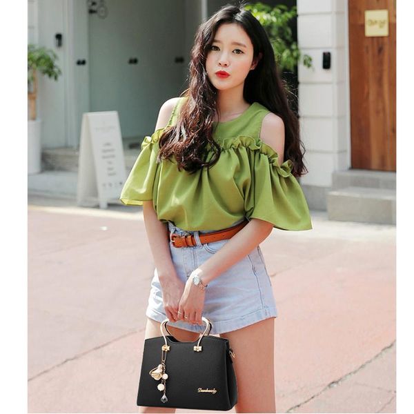 women handbag metal handle solid color diamond flower pendant lady soft leather shoulder bag female casual ladie crossbody dcr09
women handbag metal handle solid color diamond flower pendant lady soft leather shoulder bag female casual ladie crossbody dcr09