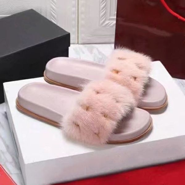 2019 Women rivets mink hair Sandals Designer Shoes Luxury Summer Fashion Flat Sandals Slipper Flip Flop size 35-40
2019 Women rivets mink hair Sandals Designer Shoes Luxury Summer Fashion Flat Sandals Slipper Flip Flop size 35-40