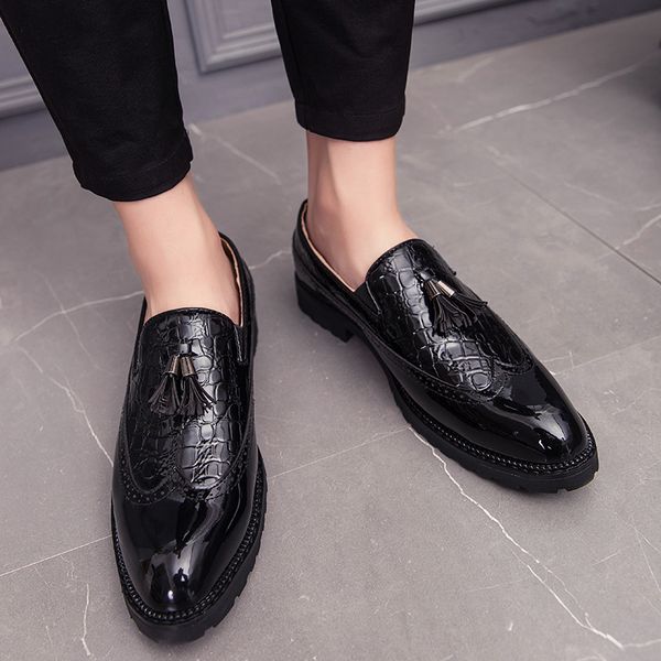 2019italian style luxury men's shoes cover formal dress shoes fashion flat bottom loafers large wedding party, Black
2019italian style luxury men's shoes cover formal dress shoes fashion flat bottom loafers large wedding party, Black